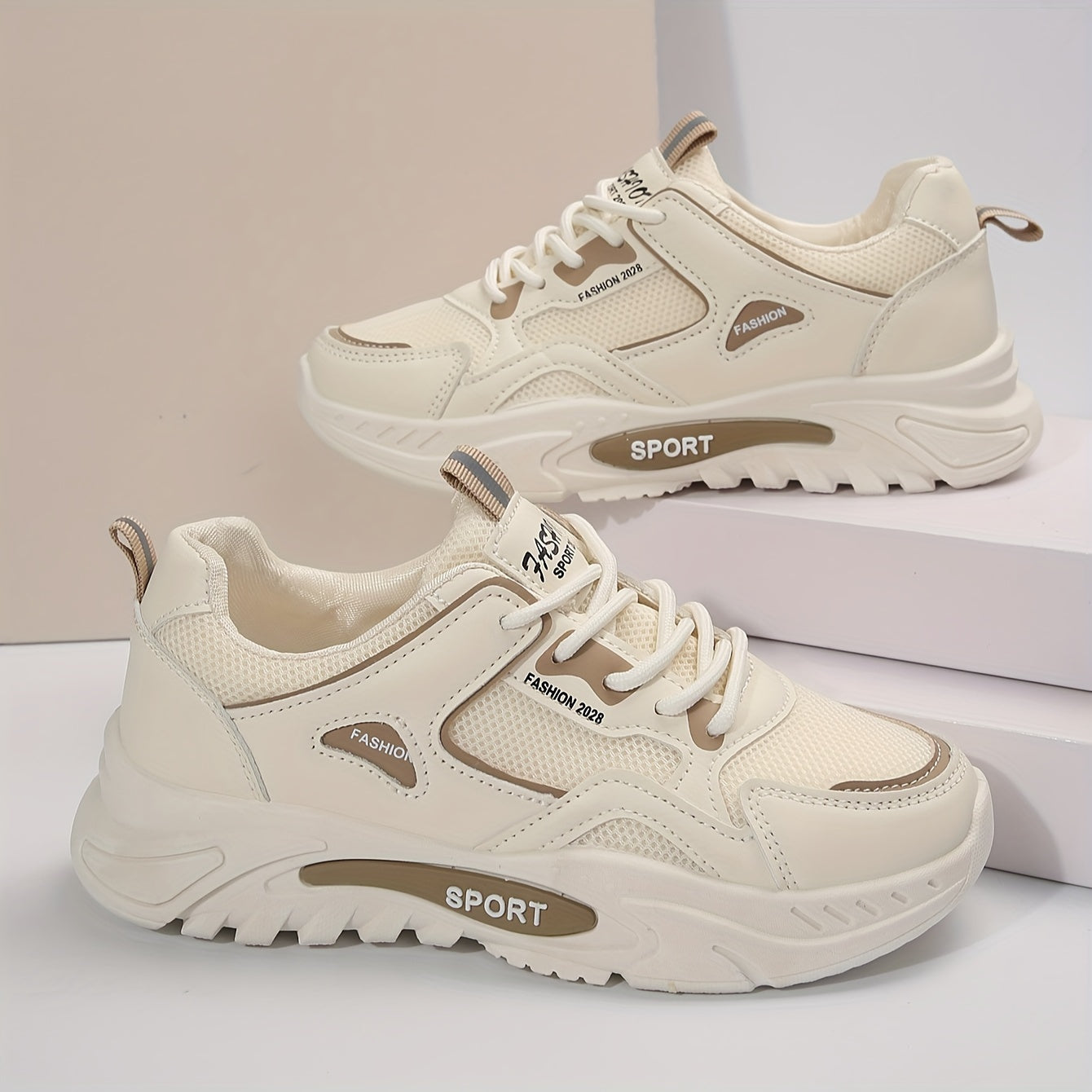 Modische und stützende orthopädische Schuhe