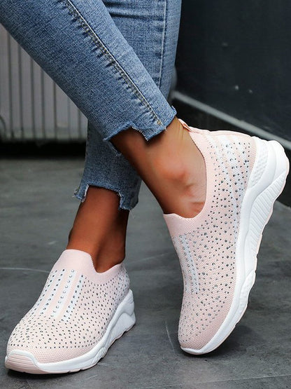 Trendige und stützende orthopädische Sneakers