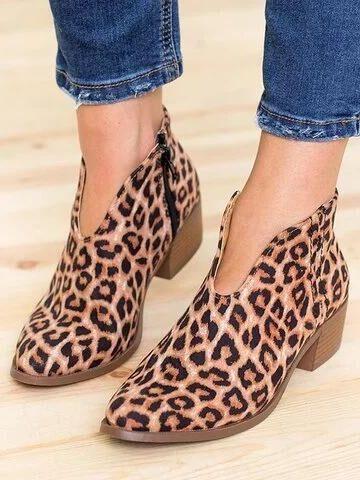 Unterstützende, modische orthopädische Schuhe