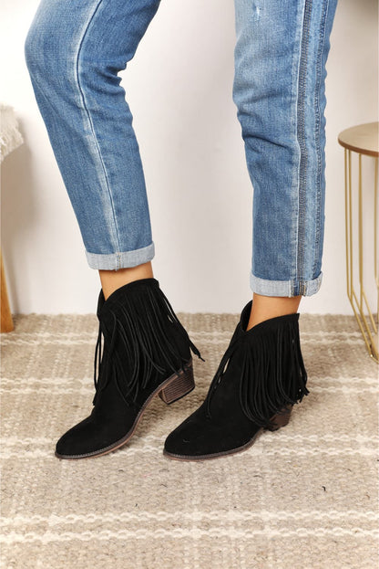 Modische, stützende orthopädische Stiefel