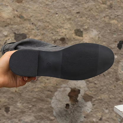 Vielseitige und stützende orthopädische Stiefel