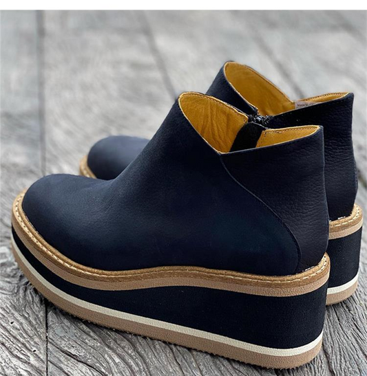 Stützende und modische orthopädische Schuhe