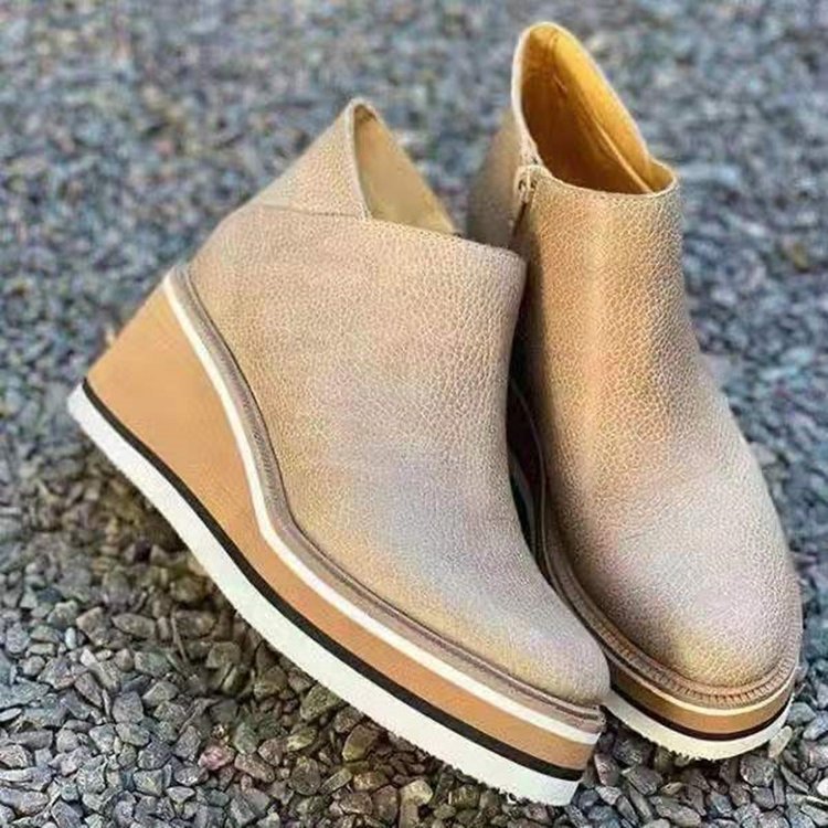 Stützende und modische orthopädische Schuhe