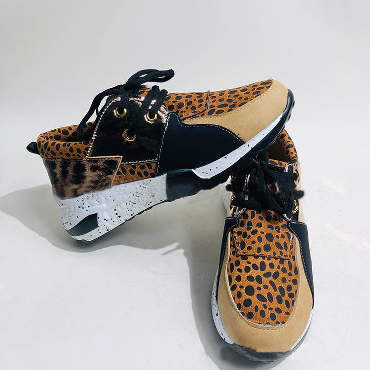 Elegante und detaillierte Stützschuhe