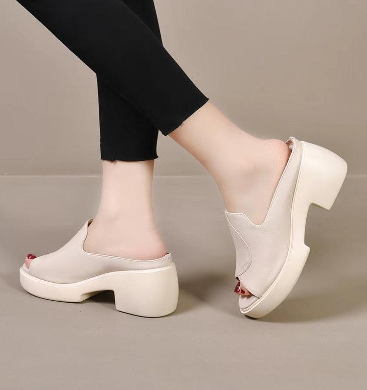 Unterstützende, modische orthopädische Sommerschuhe