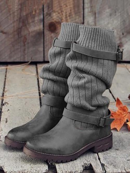 Stützende und trendige orthopädische Stiefel