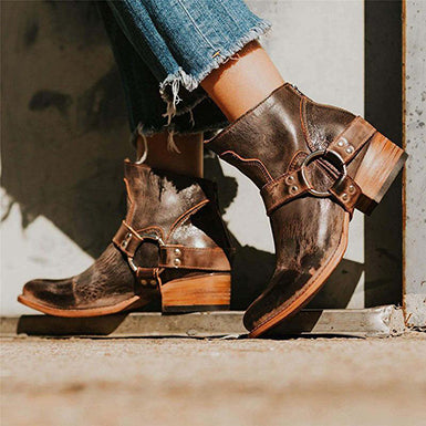 Unterstützende orthopädische Schuhe