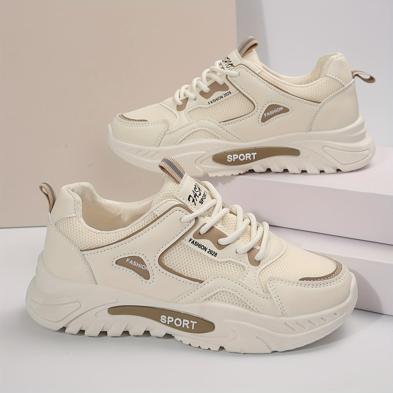 Sportliche und stützende orthopädische Schuhe