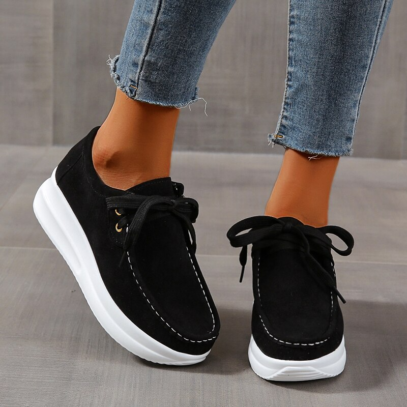 Schlanke und stützende orthopädische Schuhe