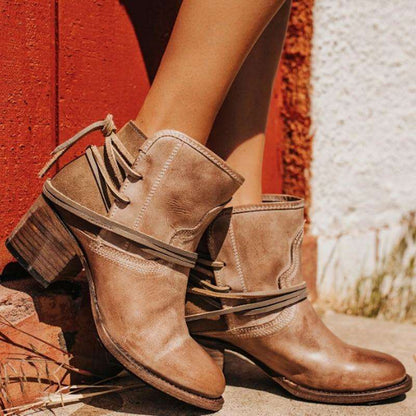 Unterstützende, modische, orthopädische Stiefel