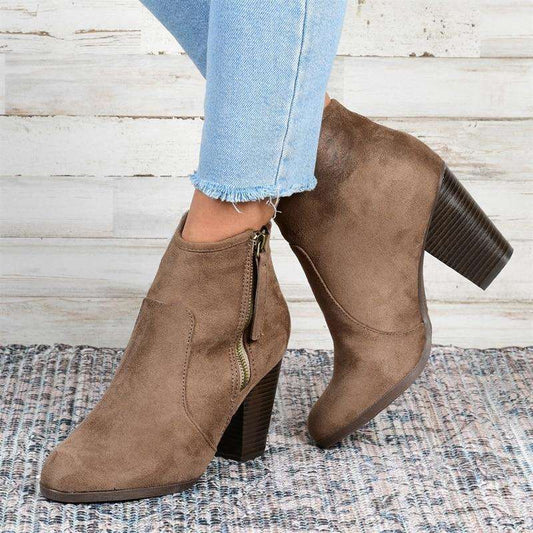 Unterstützende leichte orthopädische Stiefel