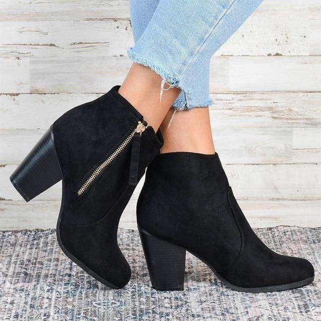 Unterstützende leichte orthopädische Stiefel
