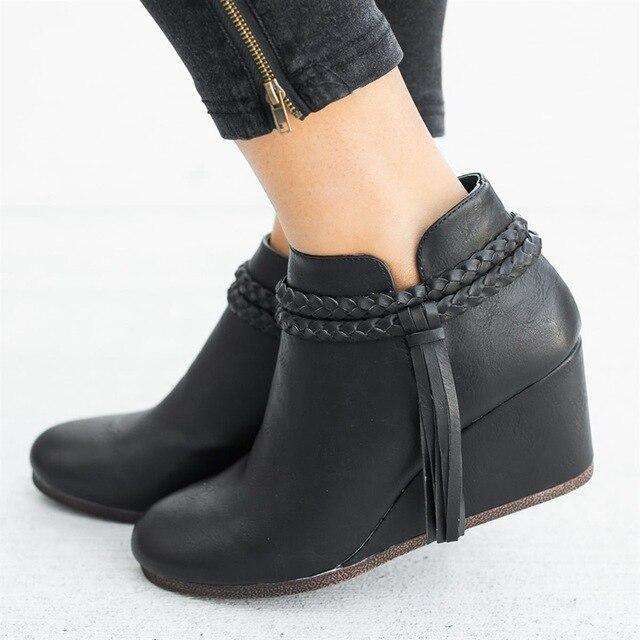 Unterstützende leichte orthopädische Stiefel