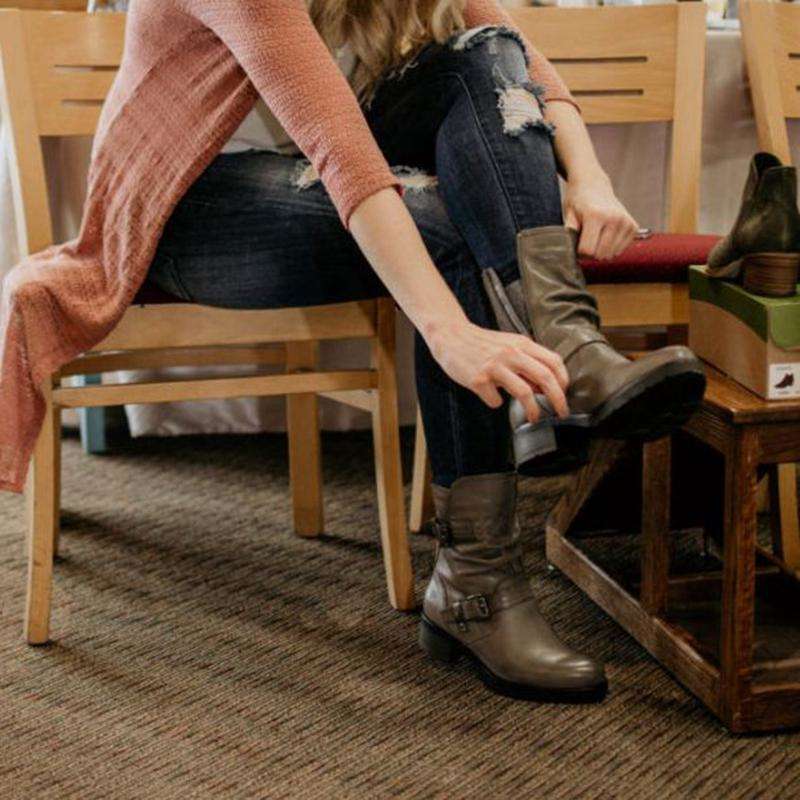 Hochwertige orthopädische Stiefel