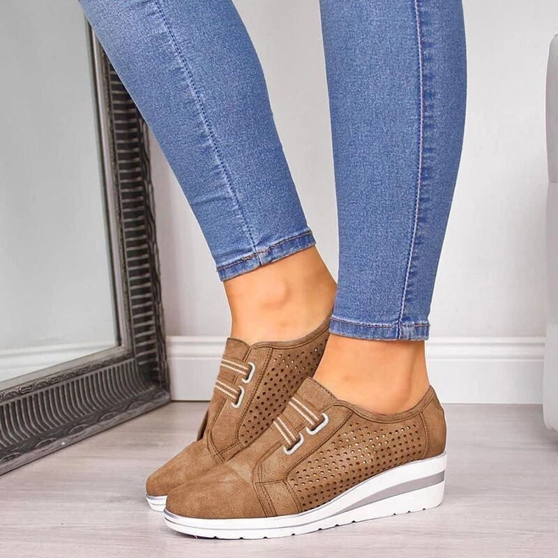 Modische und stützende orthopädische Schuhe