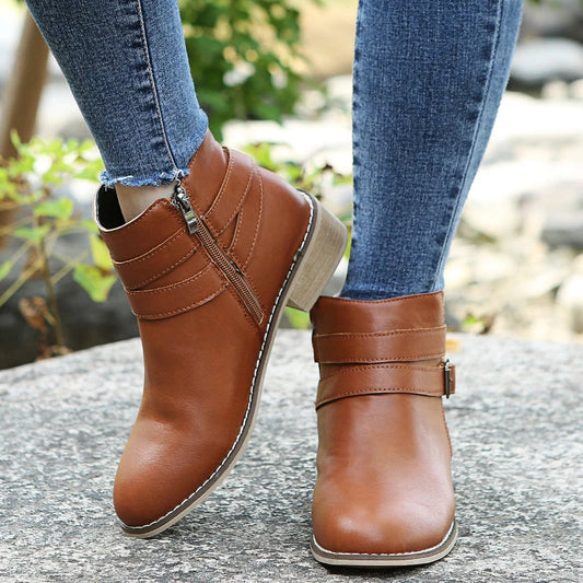 Stützende und modische orthopädische Stiefelette