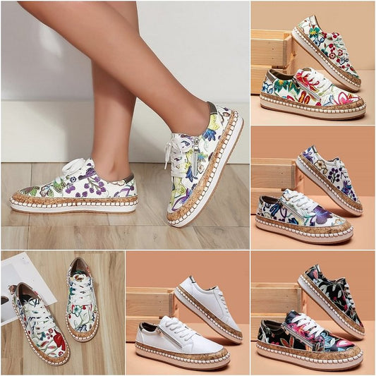 Einfache Turnschuhe mit Blumen