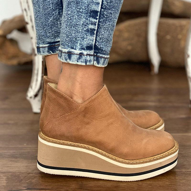 Stützende und modische orthopädische Schuhe