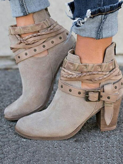 Bequeme und modische orthopädische Schuhe