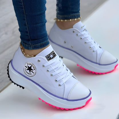 Schlanke und coole Turnschuhe