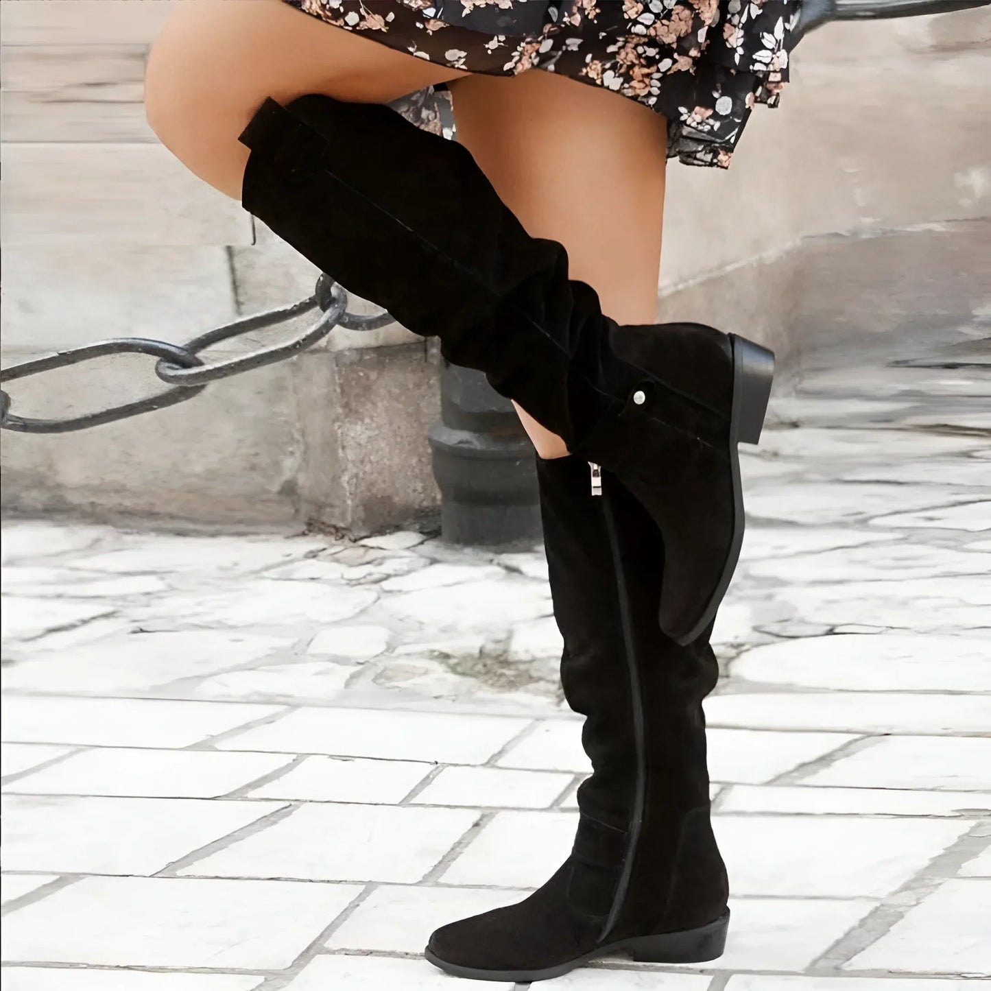 Elegantes und detailliertes stützendes Schuhwerk