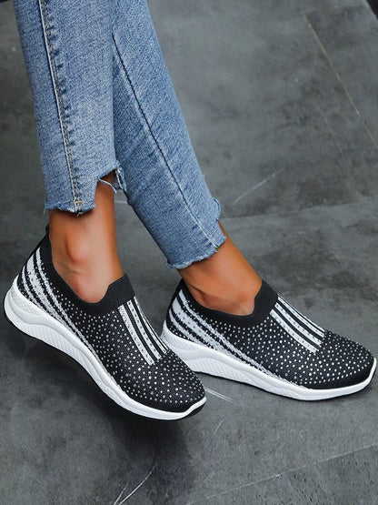 Trendige und stützende orthopädische Sneakers