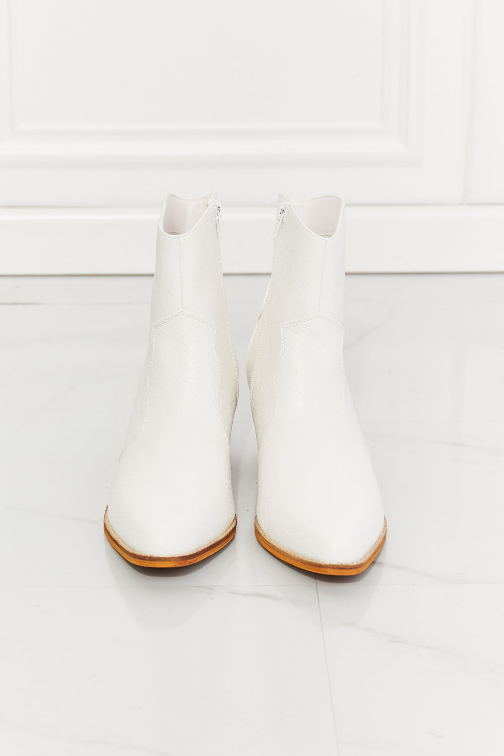 Elegantes und stützendes orthopädisches Schuhwerk
