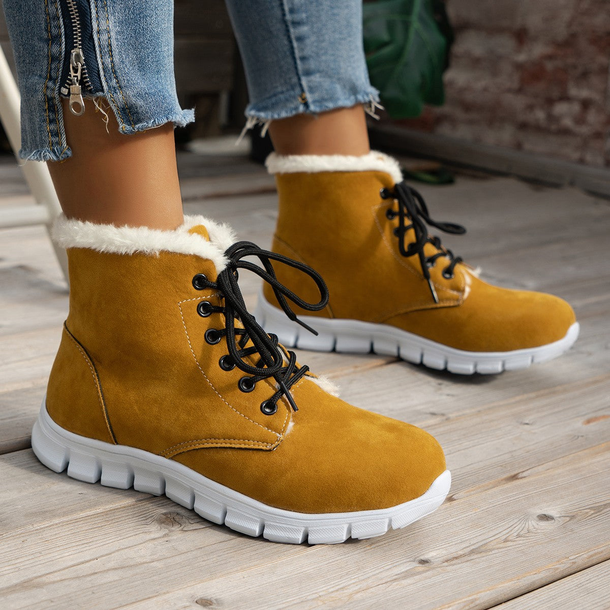 Modisches und stützendes orthopädisches Schuhwerk