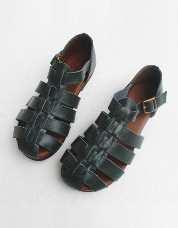 Strapazierfähige orthopädische Sommersandalen
