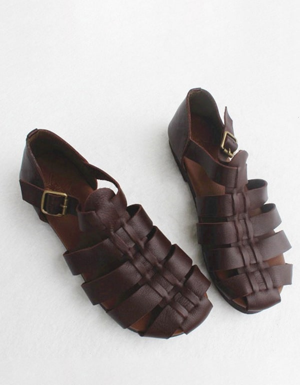 Strapazierfähige orthopädische Sommersandalen