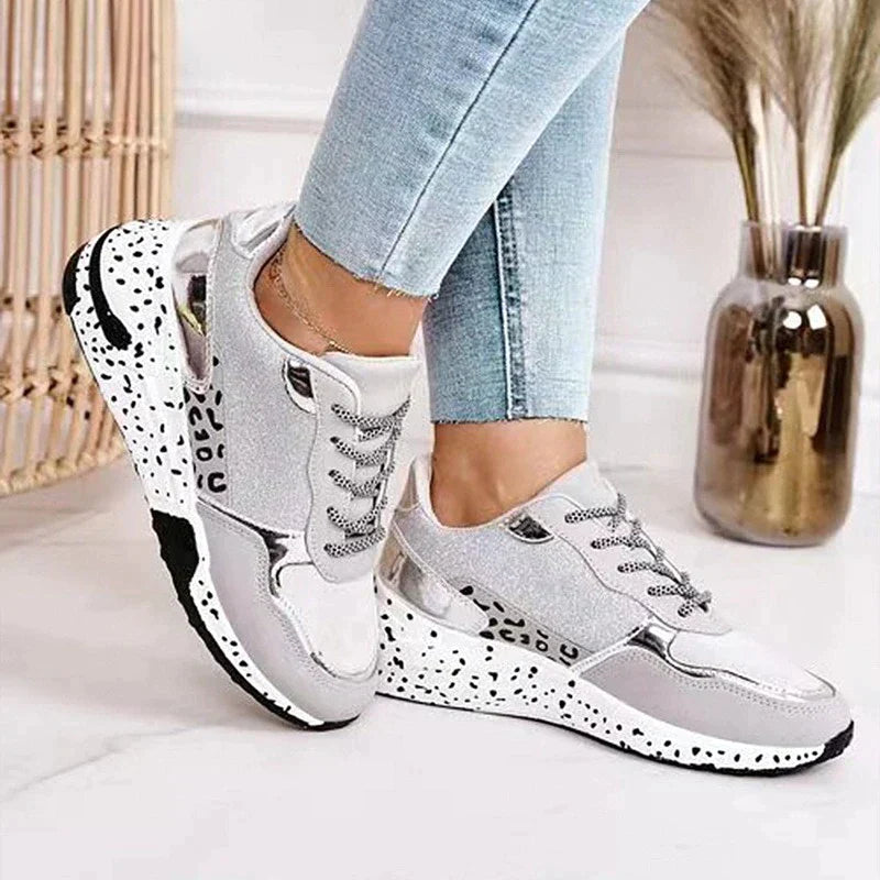 Elegante und detaillierte Stützschuhe