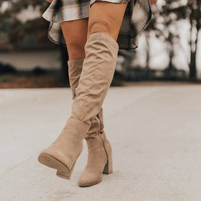 Modische, stützende orthopädische Stiefel