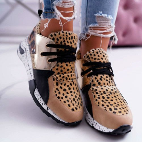 Unterstützende, modische orthopädische Schuhe