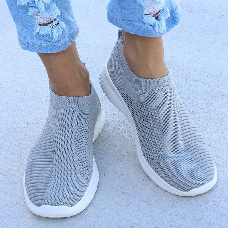 Modische und stützende orthopädische Schuhe