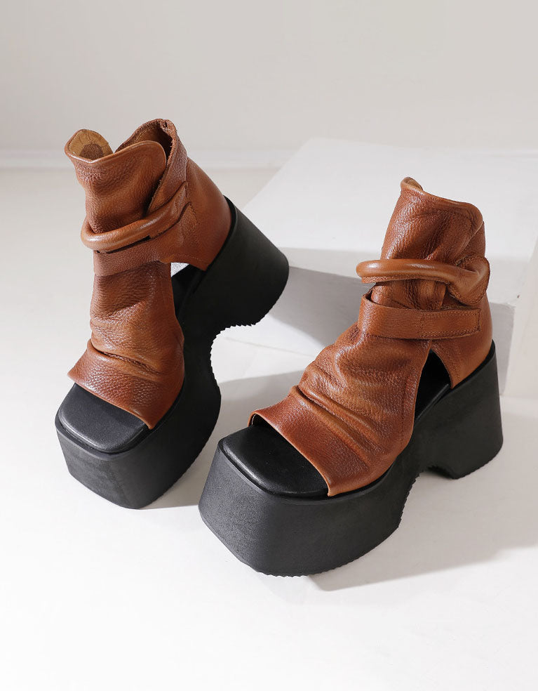 Unterstützende orthopädische Sommersandalen