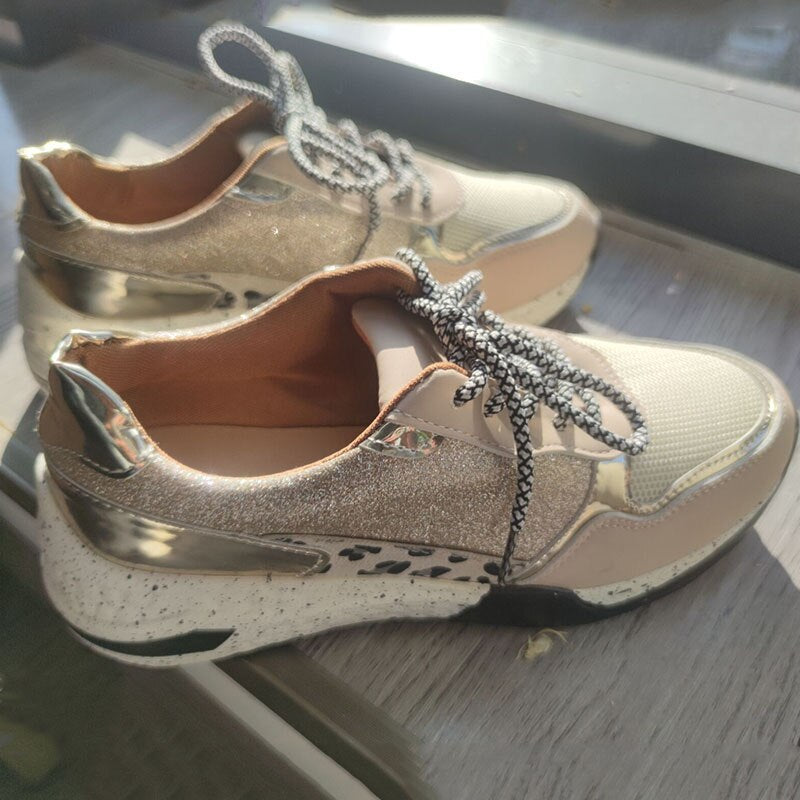 Bequeme und modische orthopädische Schuhe