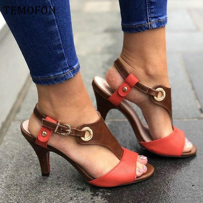 Entspannte und stützende orthopädische Sommersandalen