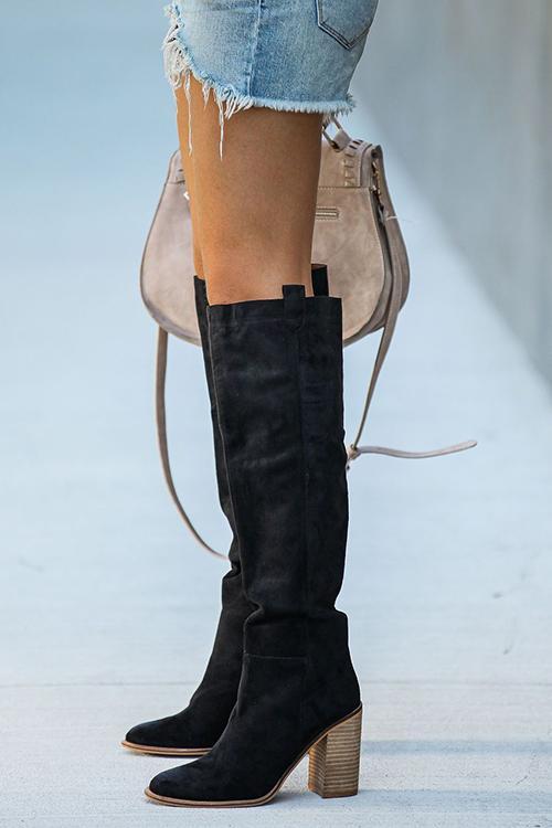 Stylische und stützende orthopädische Stiefel