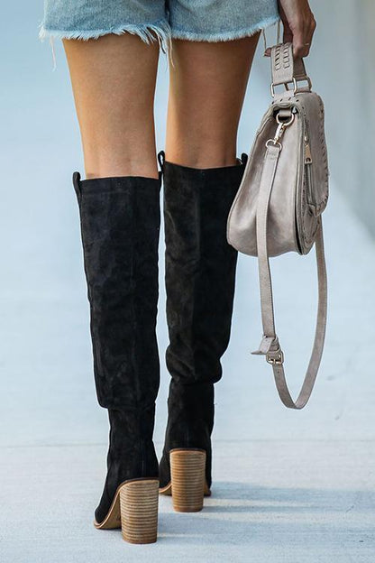 Stylische und stützende orthopädische Stiefel