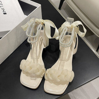 Entspannte und stützende orthopädische Sommerschuhe