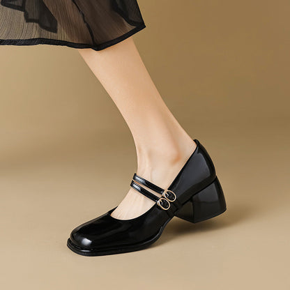 Klassische Schuhe mit Absätzen für Frauen