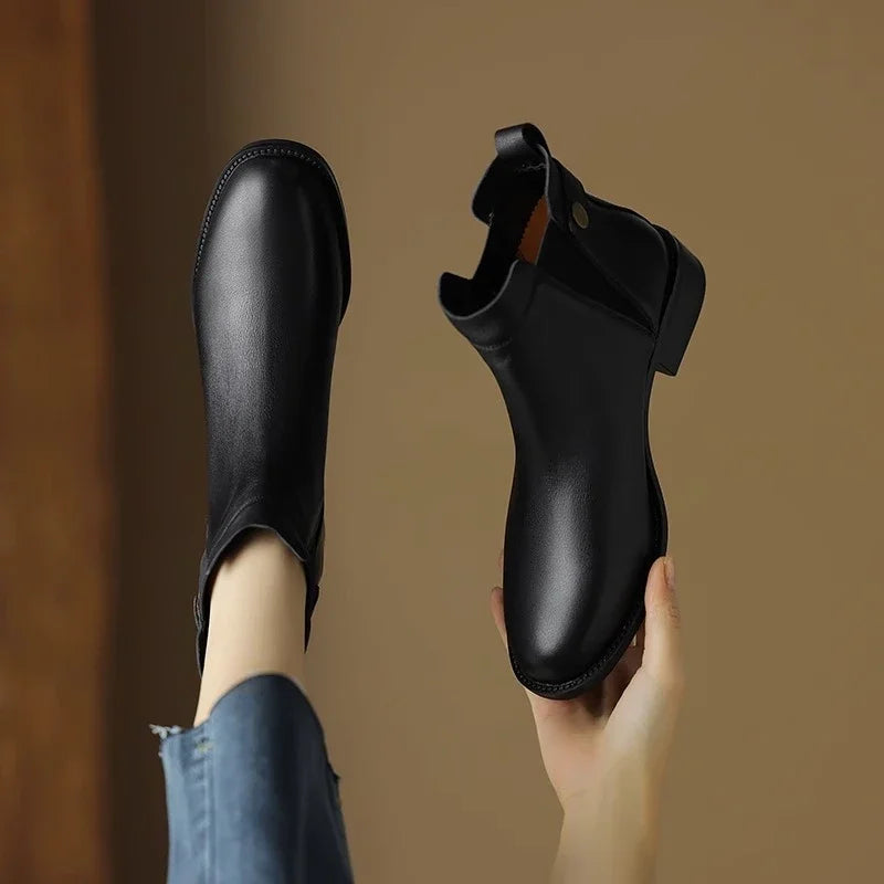 Unterstützende, modische, orthopädische Stiefel