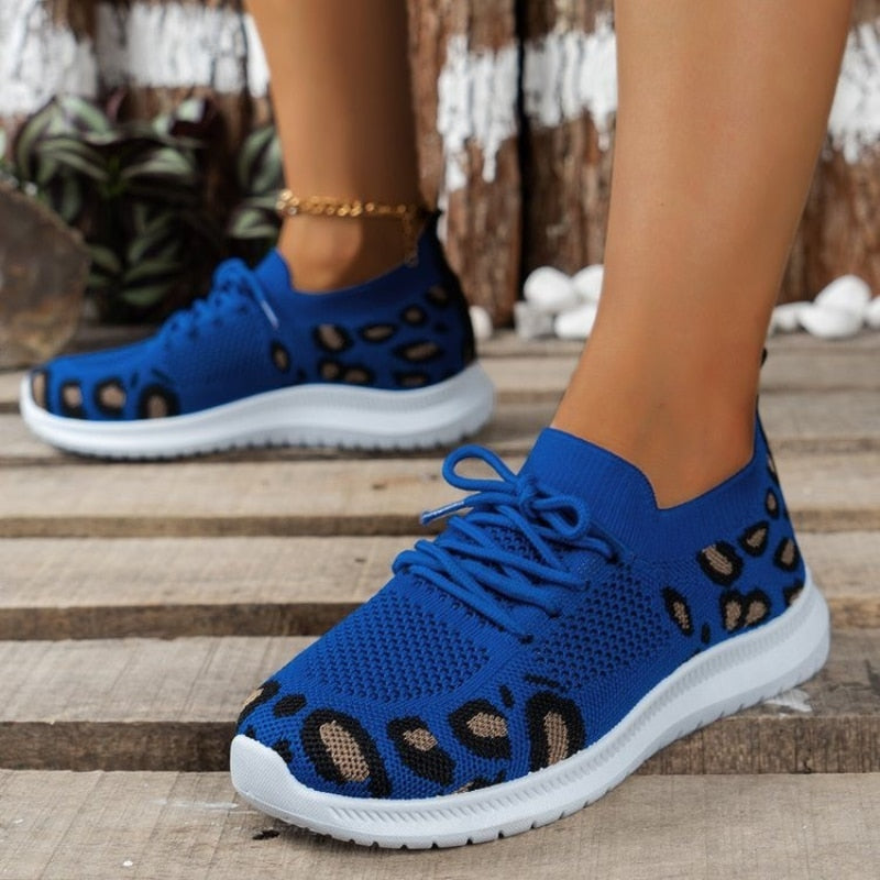 Moderne und stützende orthopädische Schuhe