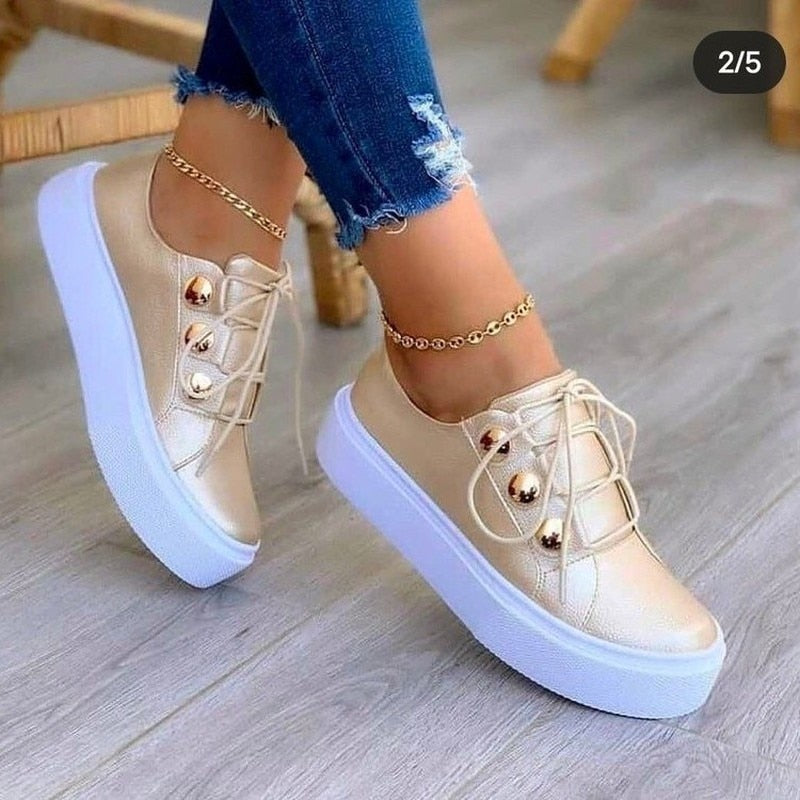 Stützende und trendige orthopädische Schuhe