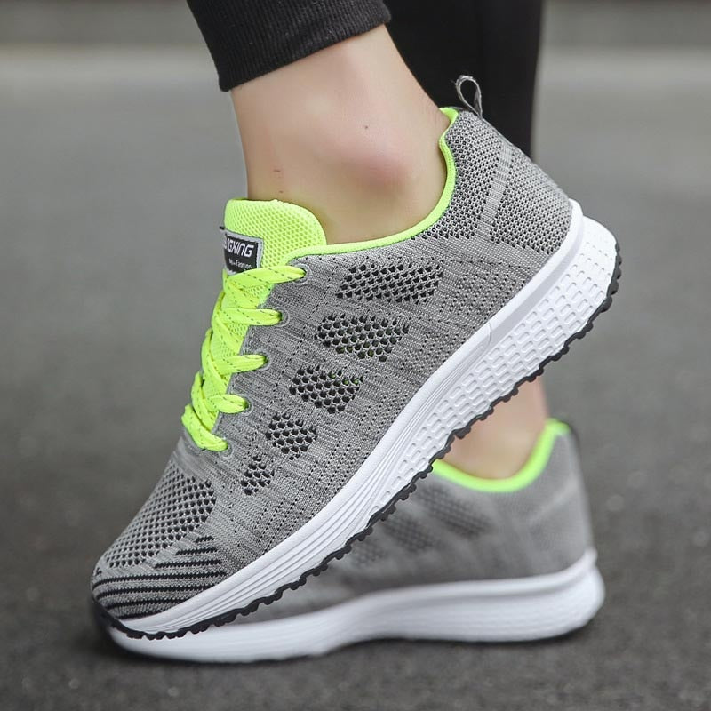 Zeitlose und stützende orthopädische Schuhe