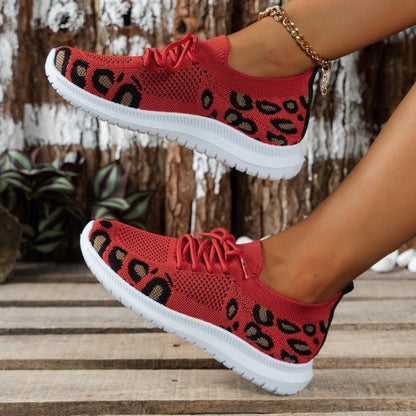Moderne und stützende orthopädische Schuhe