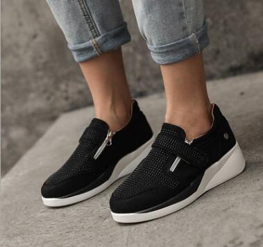 Unterstützende leichte orthopädische Schuhe