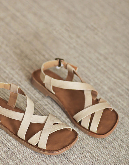 Stützende und vielseitige orthopädische Sommersandalen