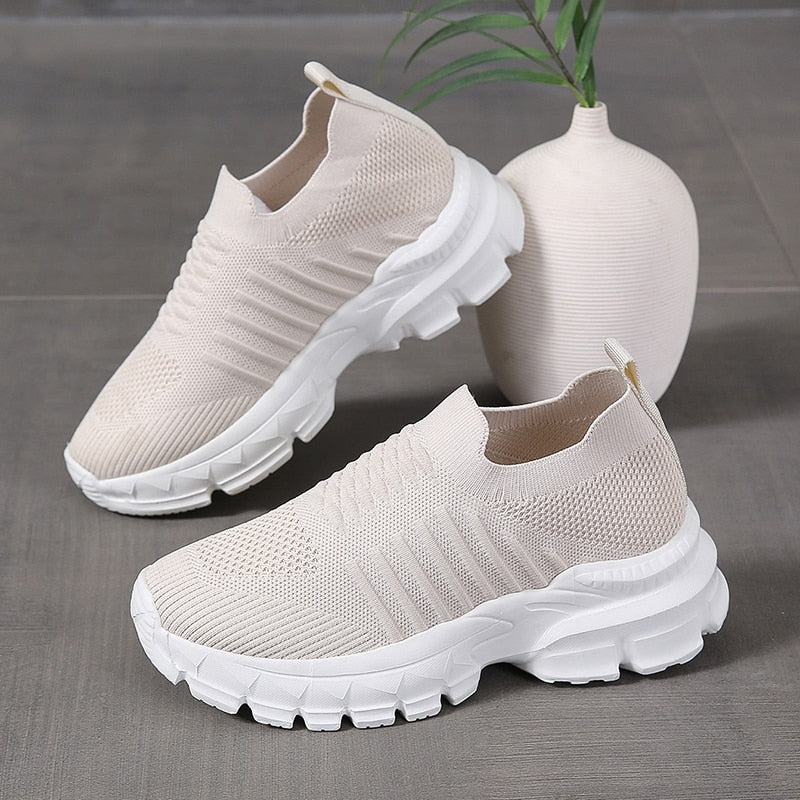 Stützende und modische orthopädische Schuhe