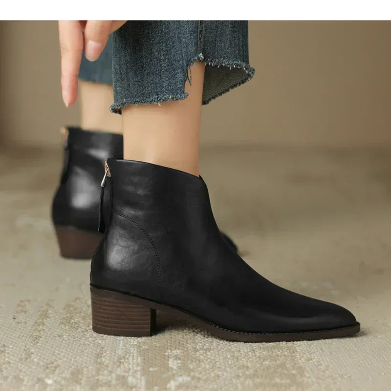 Modische, stützende orthopädische Schuhe